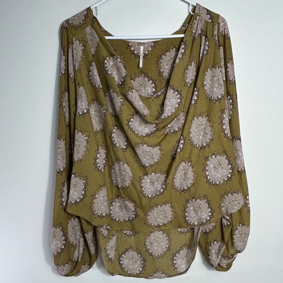 Free People Women's Blouse Size Small Green Floral - Picture 2 of 9